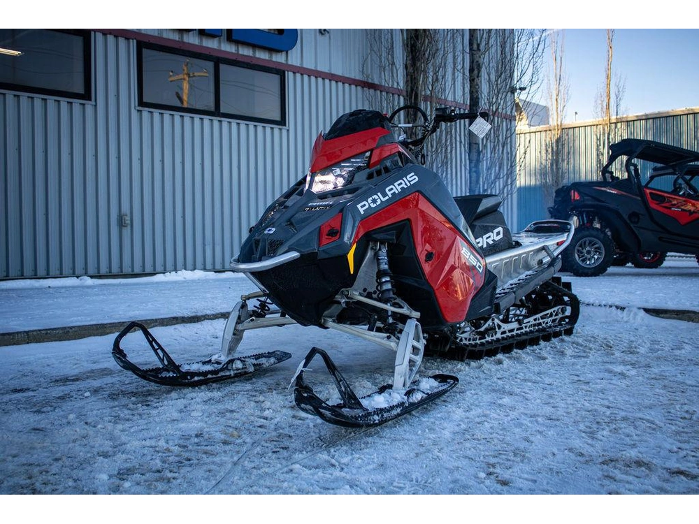 2024 Polaris 850 Pro Rmk Slash 155 Indy Red alt