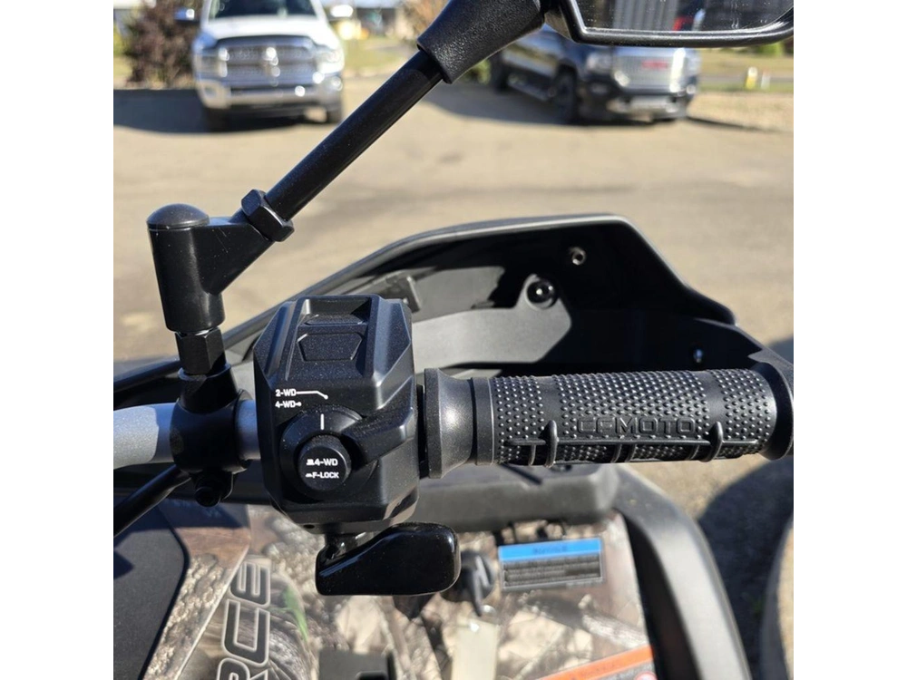 2025 Cfmoto Cforce 800 Touring alt