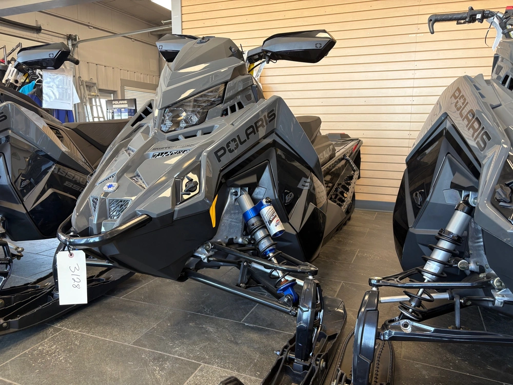 2025 Polaris Boost Sb Assault 146 alt