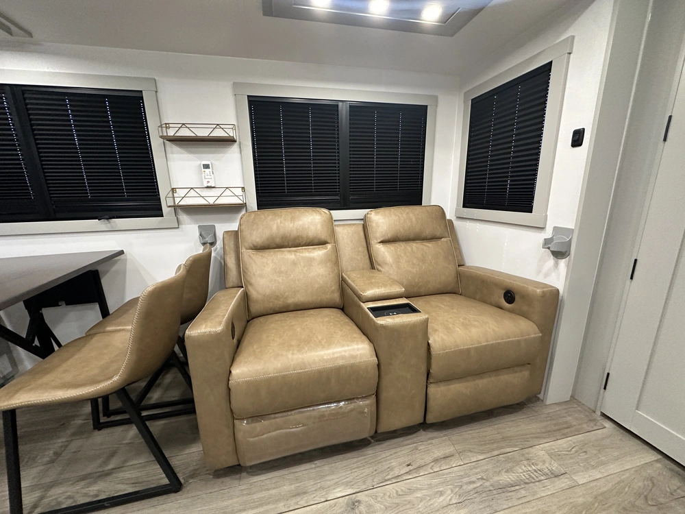 Brinkley Rv Z-air 285 2025 alt