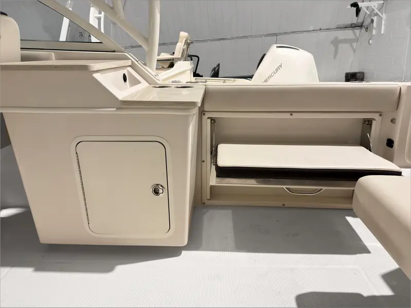 2023 Sailfish 245 DC NO Luxury Tax*