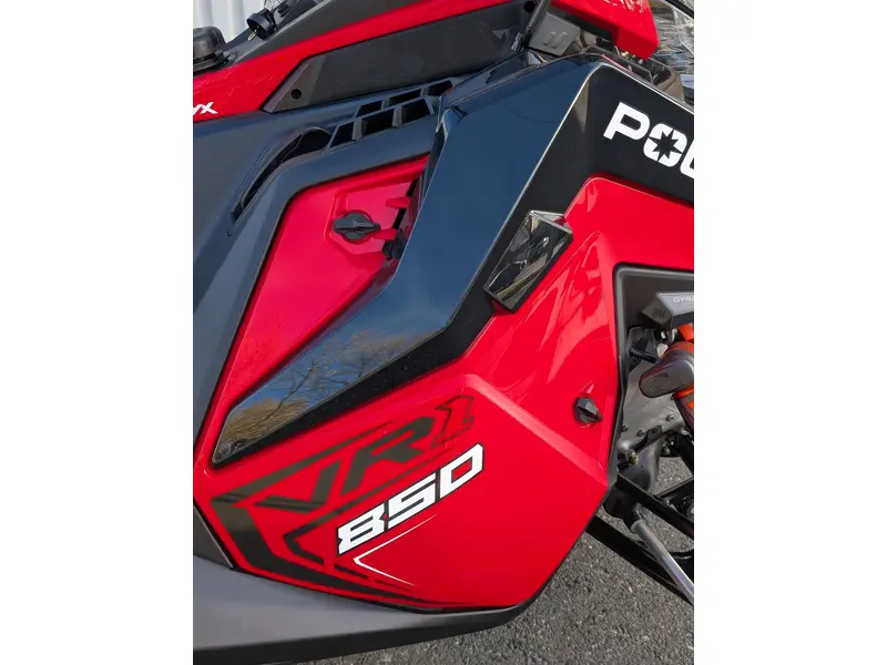 2026 Polaris 850 INDY VR1 137 DYNAMIX EDITION Snowmobile - (ski-doo - bombardier)