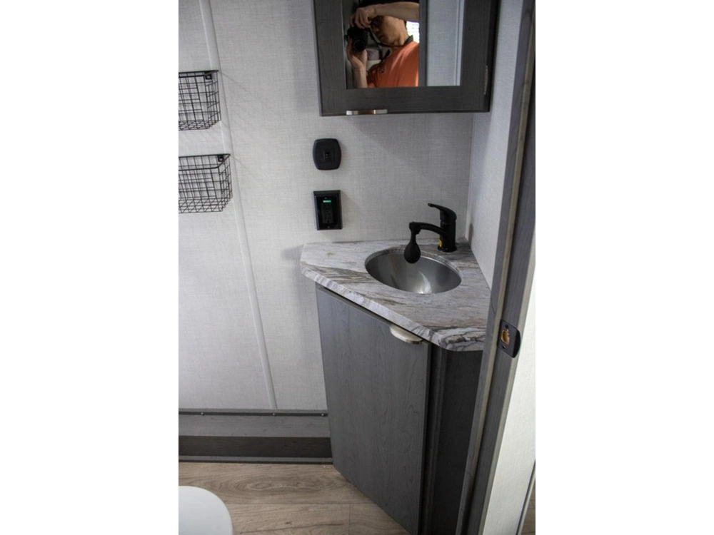 2025 Forest River Ozark 2690bhk-98 alt