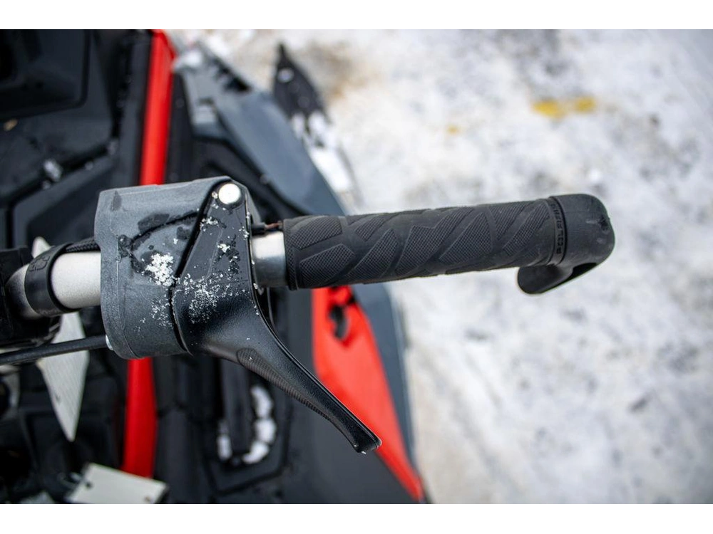 2024 Polaris 850 Pro Rmk Slash 155 Indy Red alt