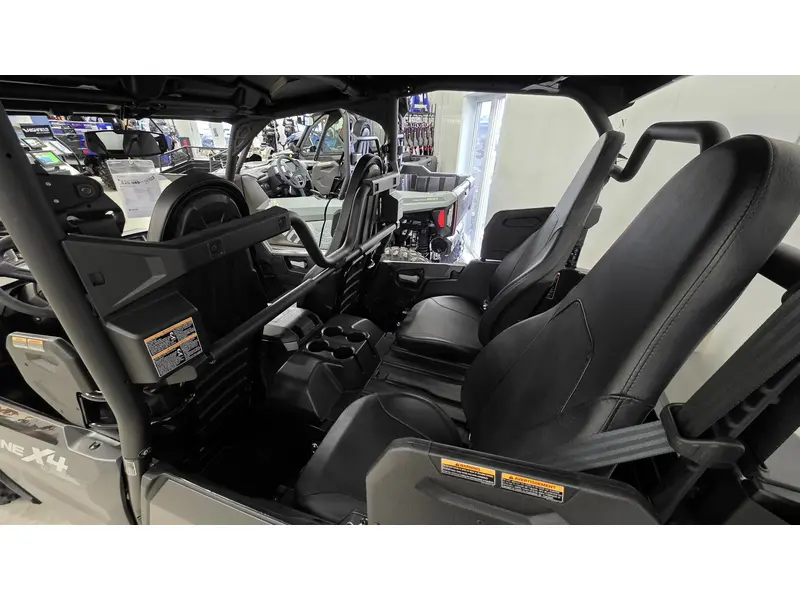 2025 Yamaha Wolverine X4 850 thumbnail 4