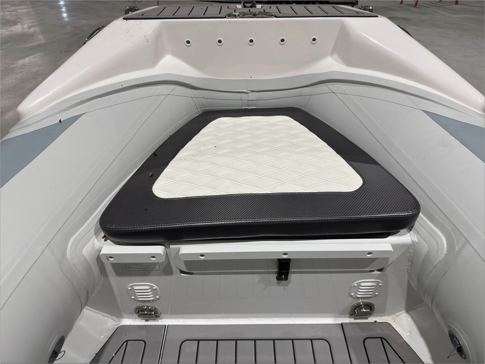 2023 Highfield Sp520 alt