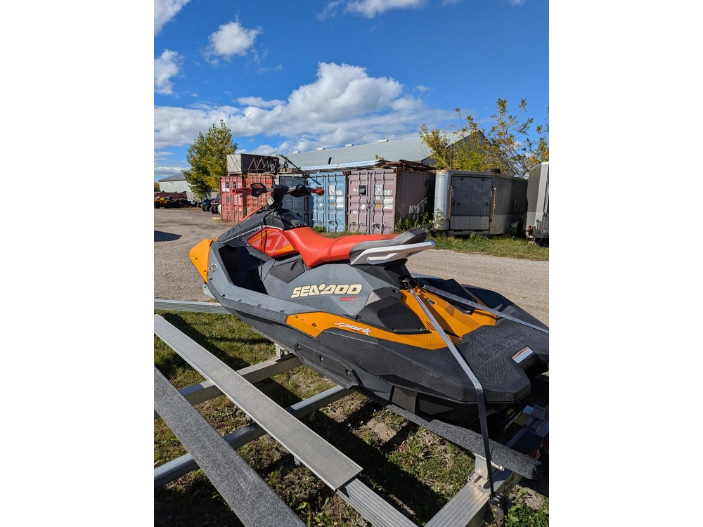 2018 Sea-doo Spark Trixx 3up alt