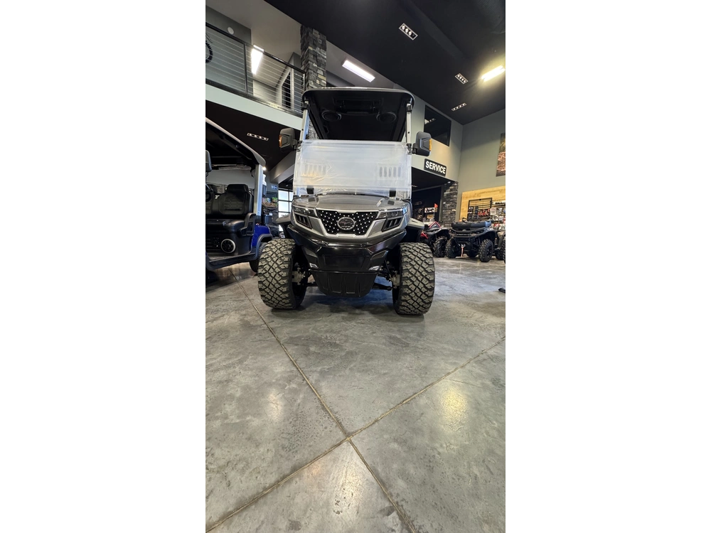 2026 Hdk D-max Xt4 alt