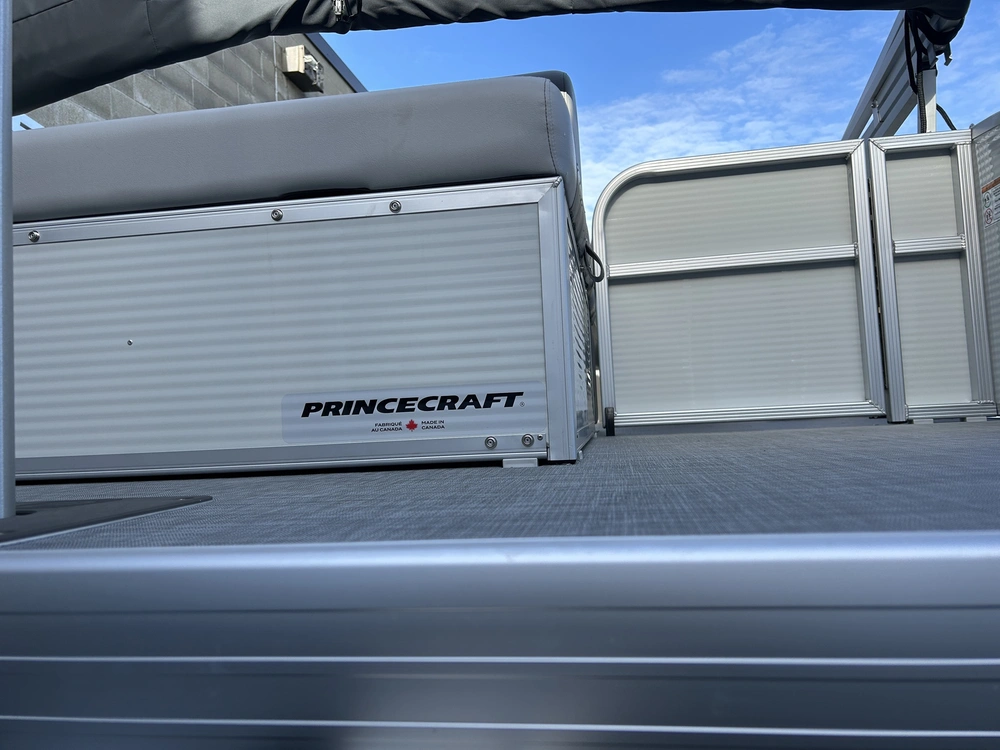2025 Princecraft Vectra 23 Rl Pearl Tri-toon 150xl alt