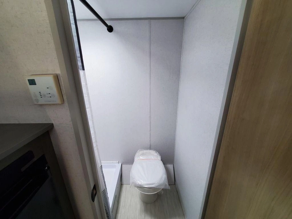 2024 Forest River Ozark 1620bhle alt