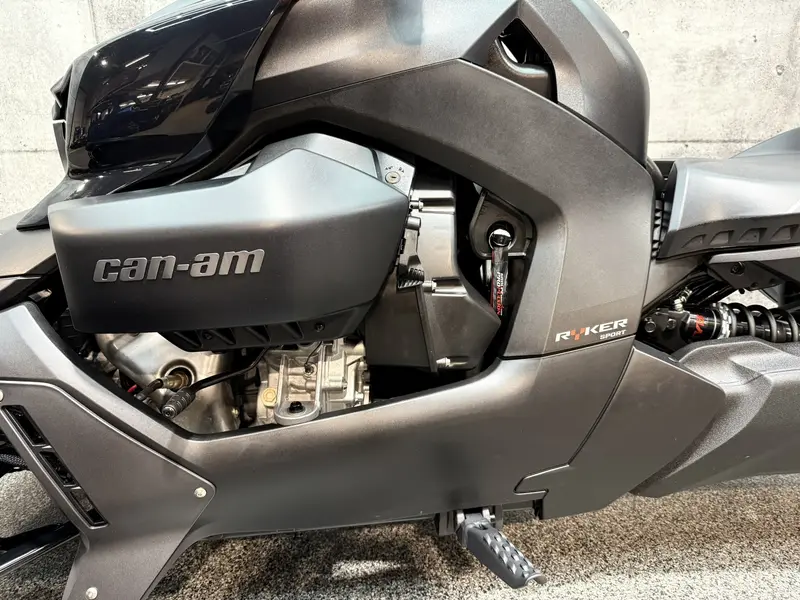 2023 Can-Am Ryker Sport 900 ACE | Valise