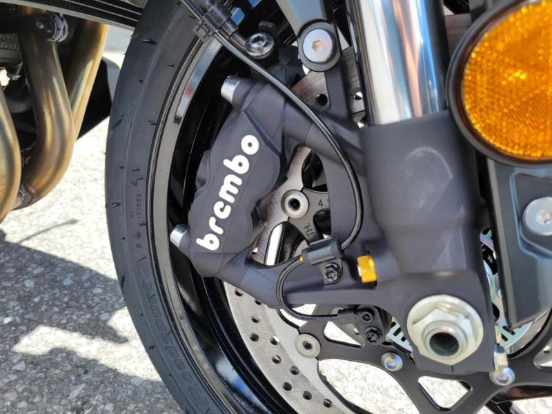 2025 Suzuki Gsx-s1000a alt