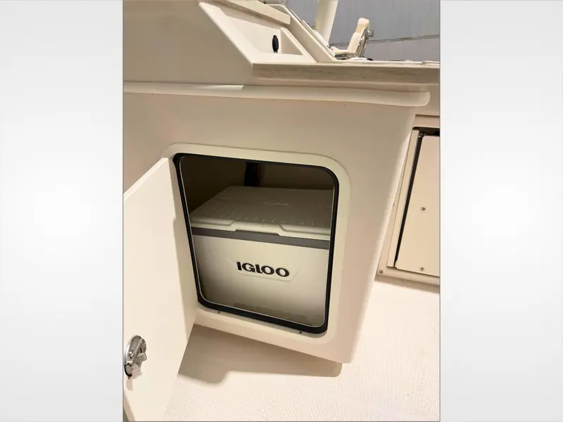 2023 Sailfish 245 DC NO Luxury Tax*