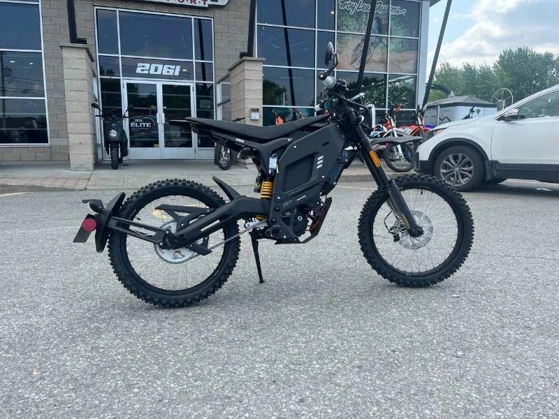 Niu Xqi3 Noir 2025 alt