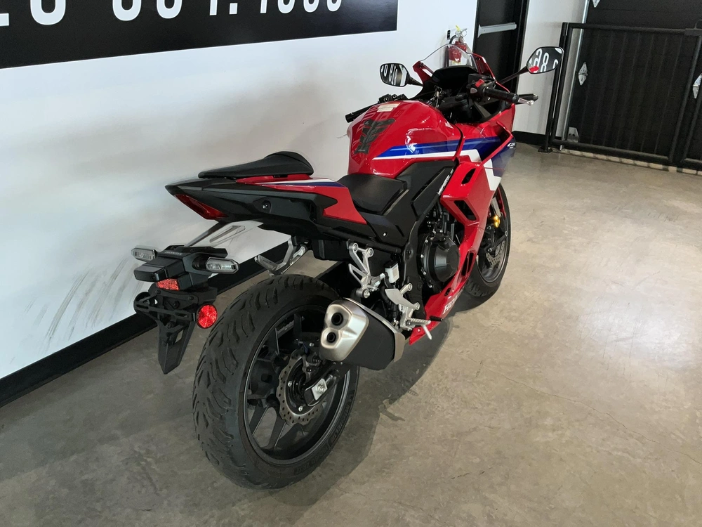 2025 Honda Cbr 500r alt