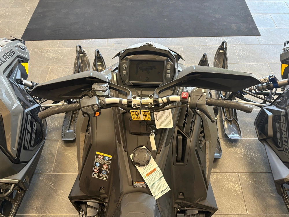 2025 Polaris Boost Sb Assault 146 alt