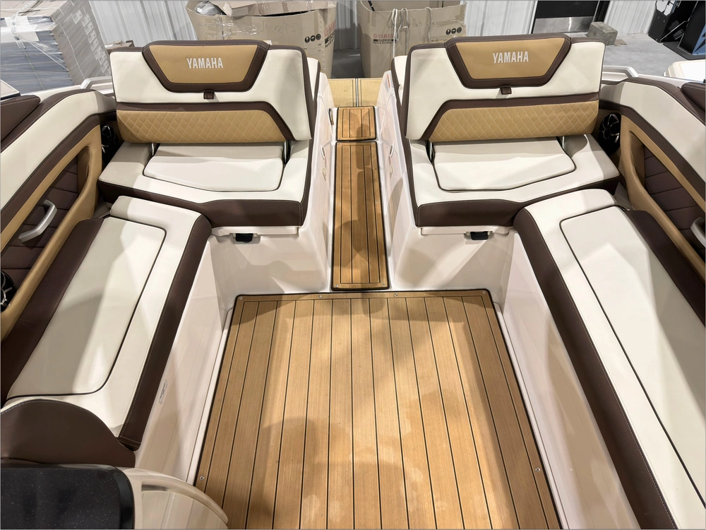 2021 Yamaha 275sd No Luxury Tax* alt