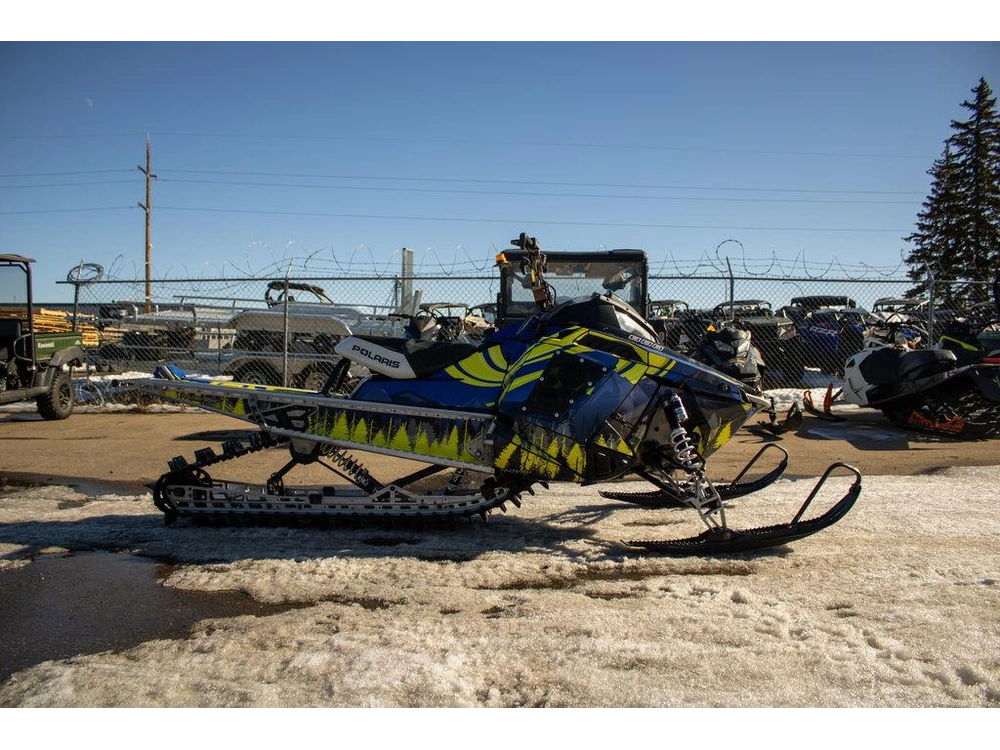 2014 Polaris 800 Rmk Assault 155 800 Assault® 155 Wrapped alt