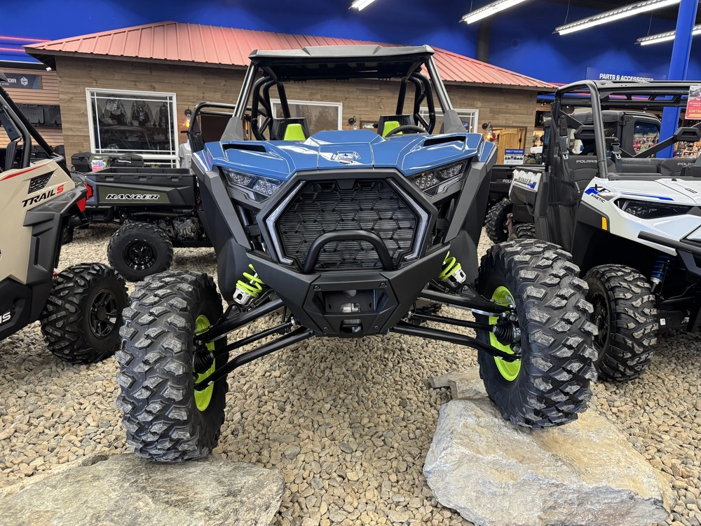 2025 Polaris Rzr Pro Xp Ultimate alt
