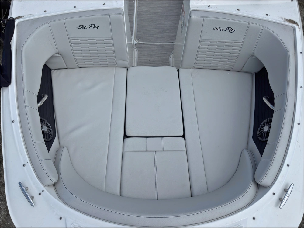 2023 Sea Ray Spx 190 alt