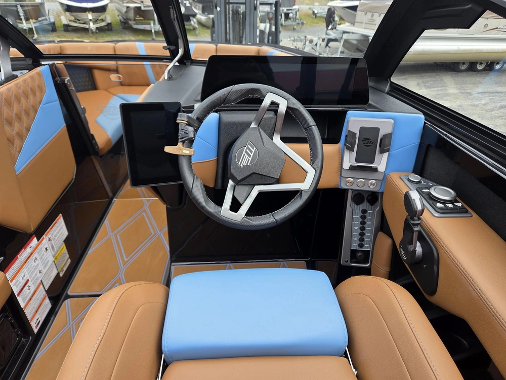 Malibu M230 2025 alt