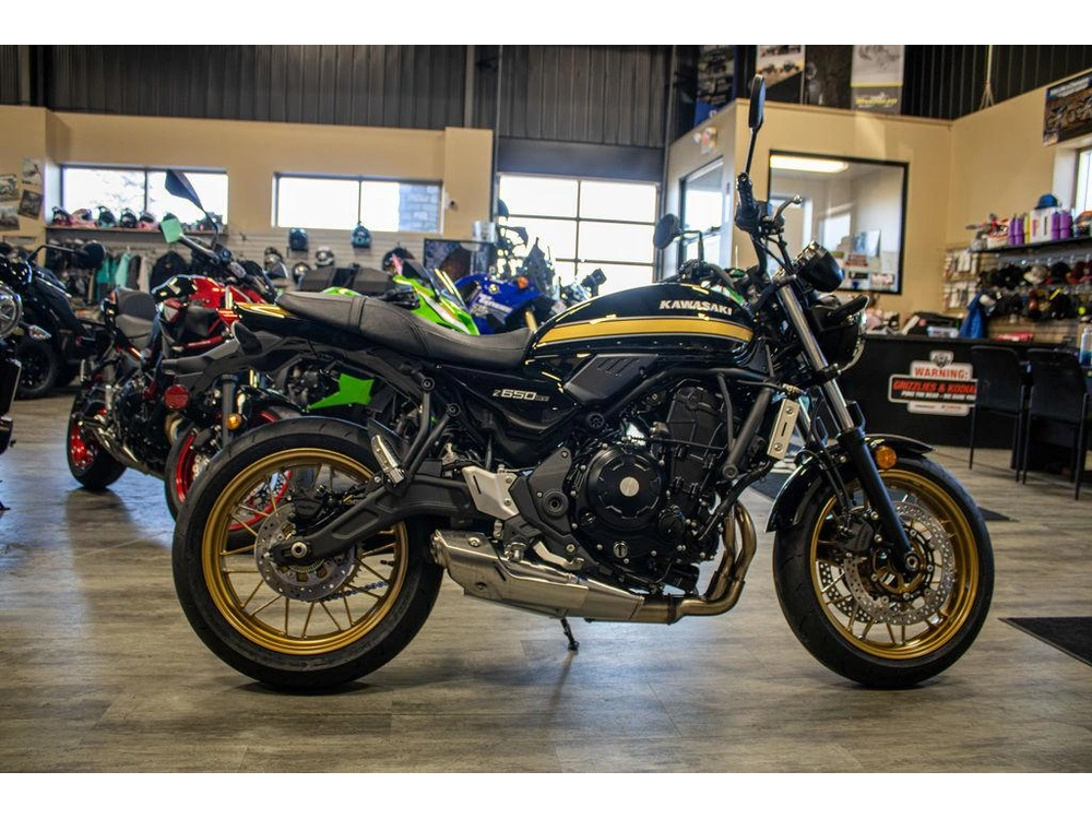 2025 Kawasaki Z650rs alt
