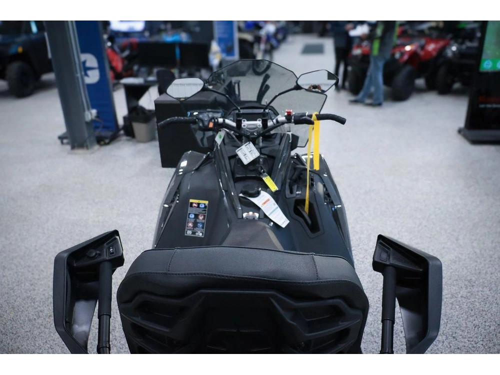 2025 Polaris 650 Titan Adventure 1.8 alt