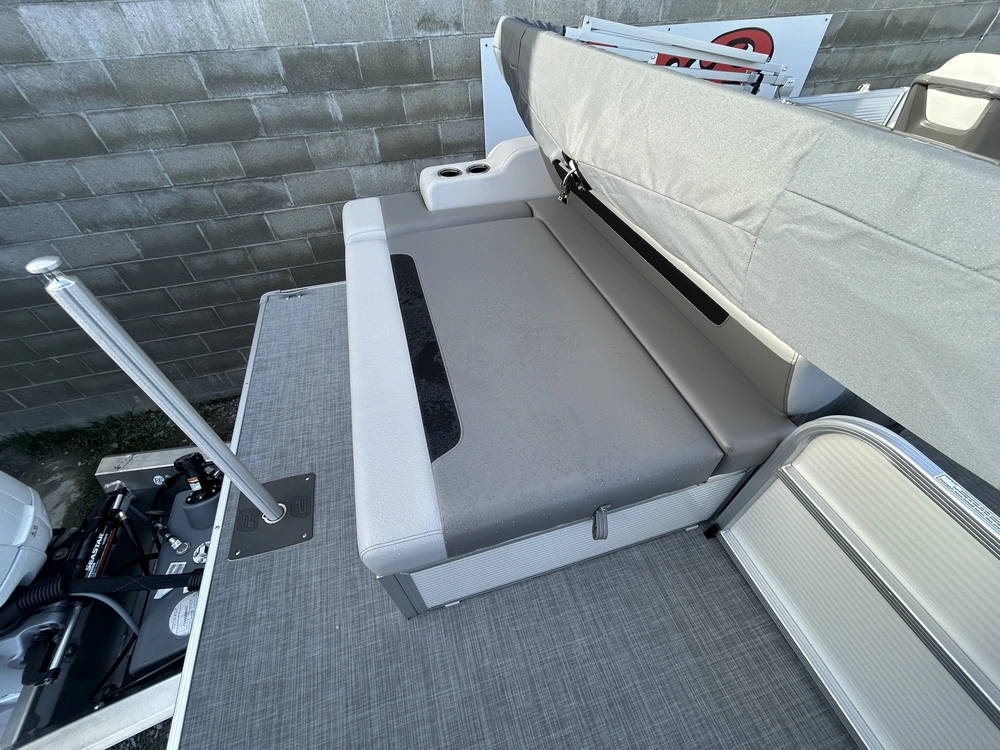 2025 Princecraft Vectra 23 Rl Pearl Tri-toon 150xl alt