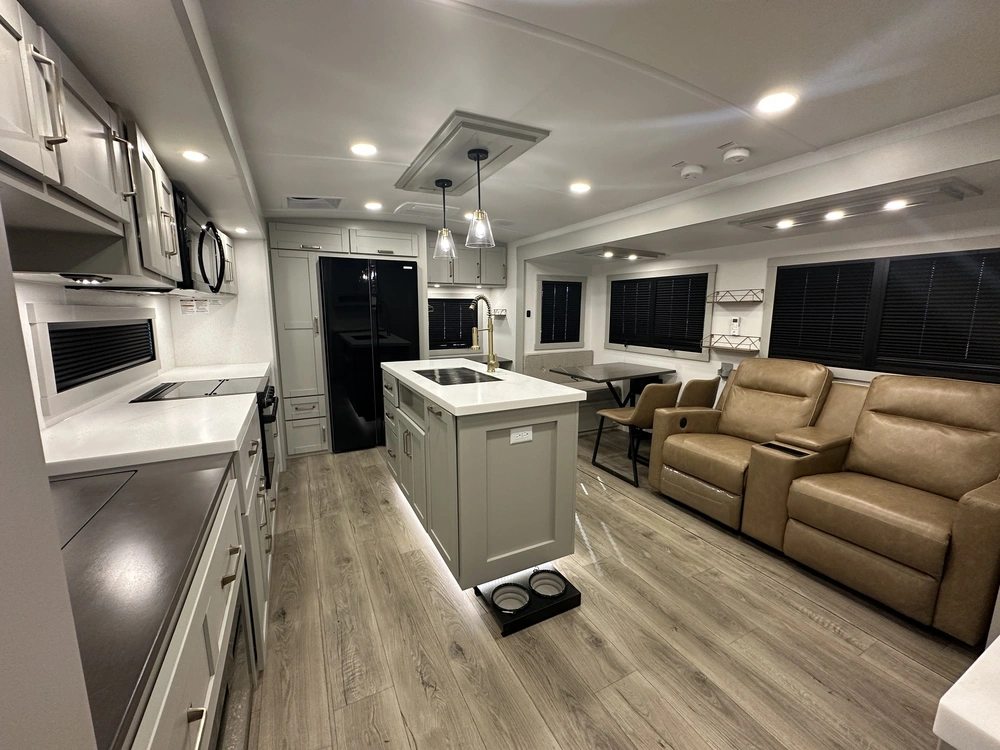 Brinkley Rv Z-air 285 2025 alt