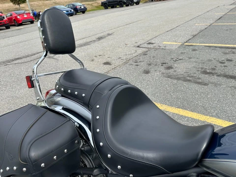 2025 Kawasaki Vulcan 900 Classic Lt alt
