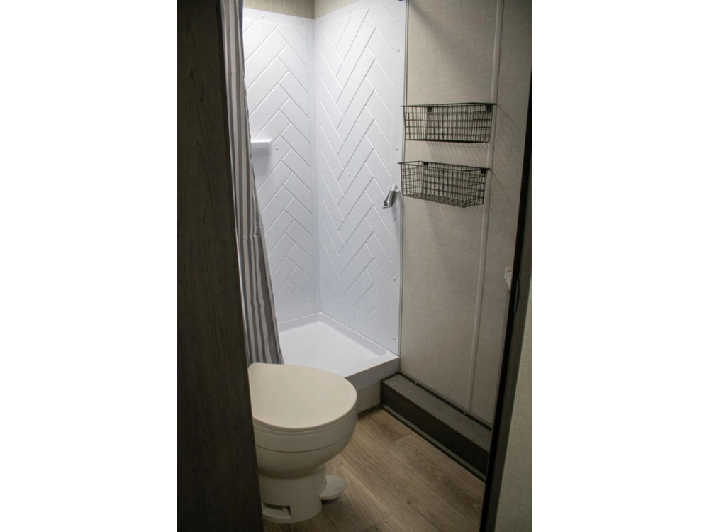 2025 Forest River Ozark 2690bhl-98 alt