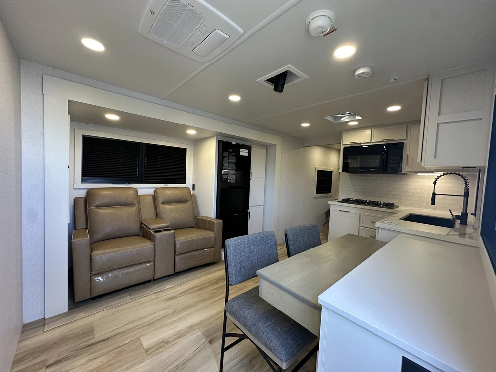 Brinkley Rv I265 2025 alt