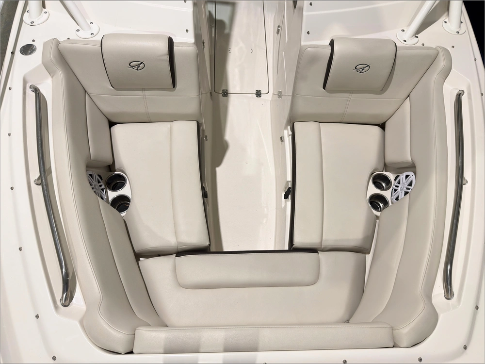 2023 Sailfish 245 Dc No Luxury Tax* alt