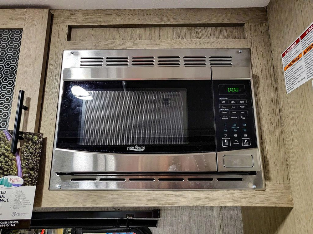 2023 Forest River Evo 180ss alt