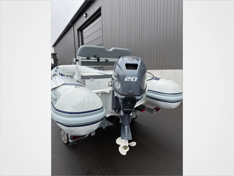 2023 Highfield CL360