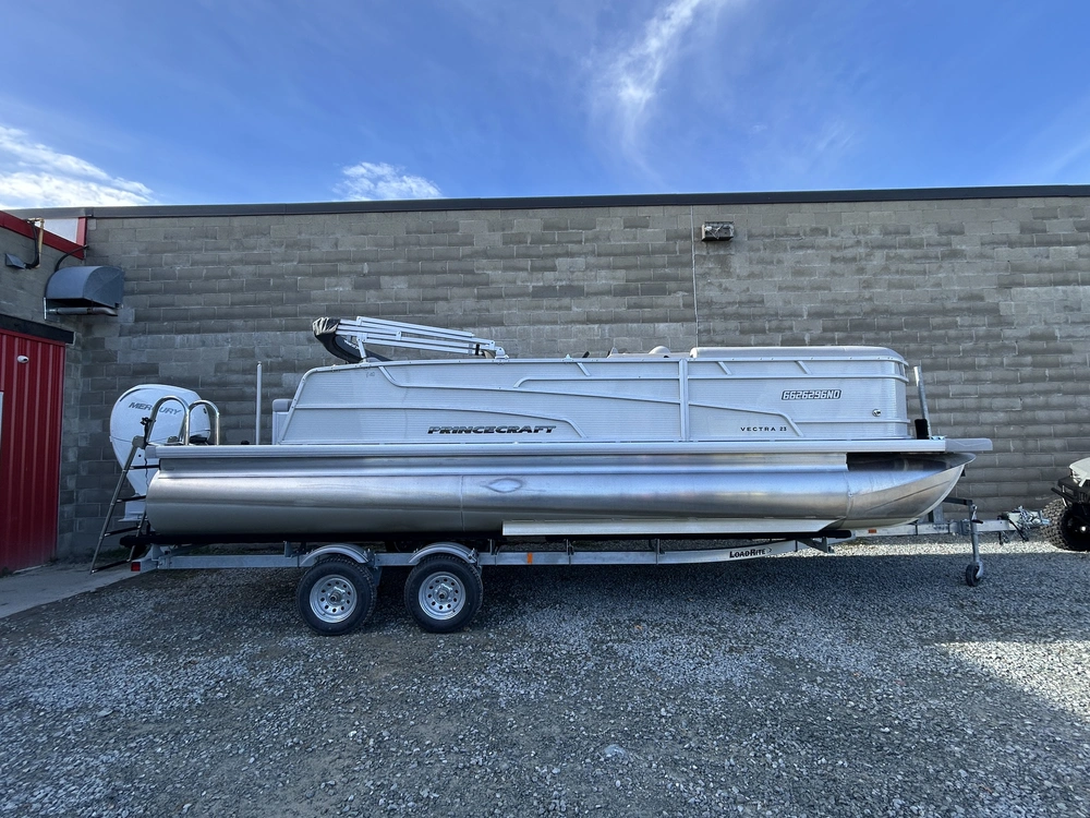 2025 Princecraft Vectra 23 Rl Pearl Tri-toon 150xl alt