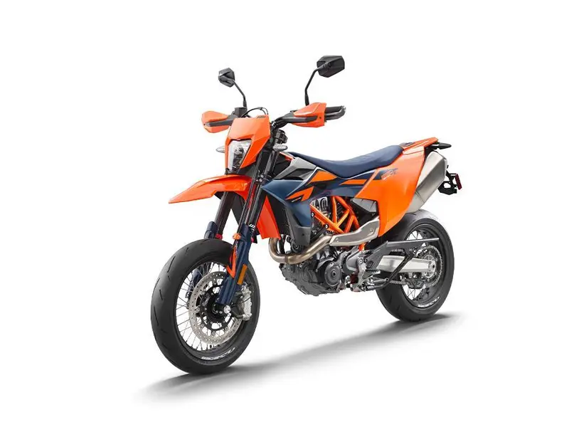 2026 KTM 690 SMC R