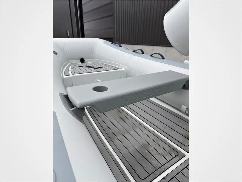 2023 Highfield CL360