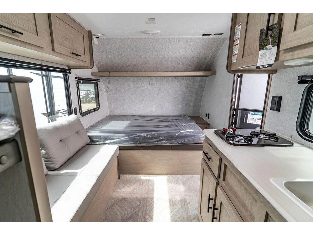 2024 Forest River Stealth Evo 176bhle alt