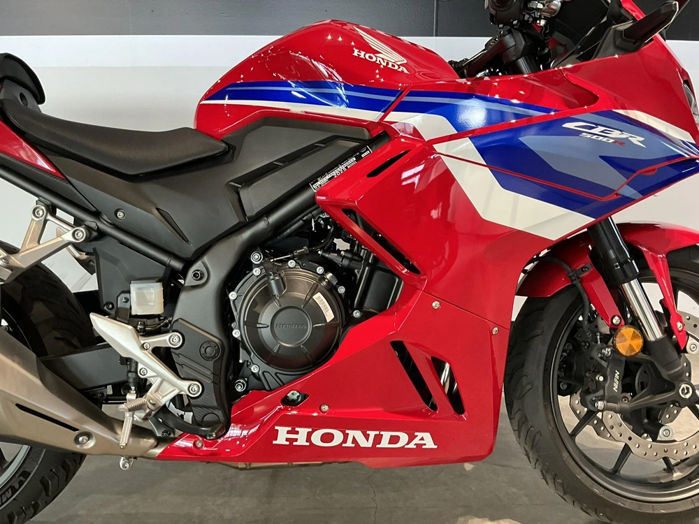 2025 Honda Cbr 500r alt