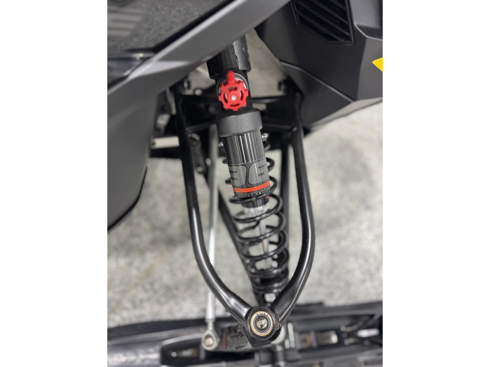 2025 Ski-doo Renegade X-rs 900 Ace Turbo R Ice Ripper Xt 1.5" E.s. alt