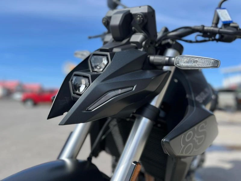 Suzuki Gsx-8s 2025 alt