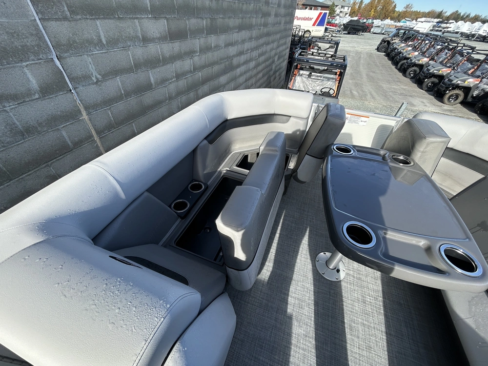 2025 Princecraft Vectra 23 Rl Pearl Tri-toon 150xl alt