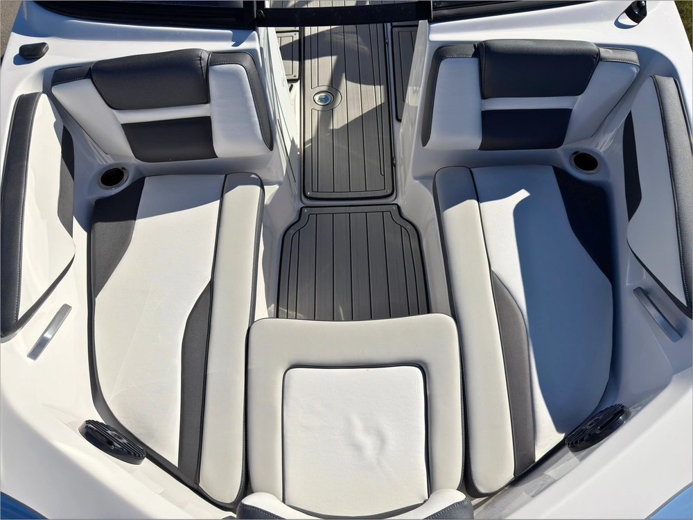 2025 Yamaha 195s $4,000 Black Friday Rebate alt