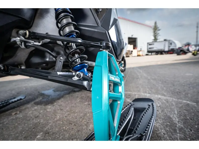 2023 Polaris 850 PRO RMK Slash 165 2.75"