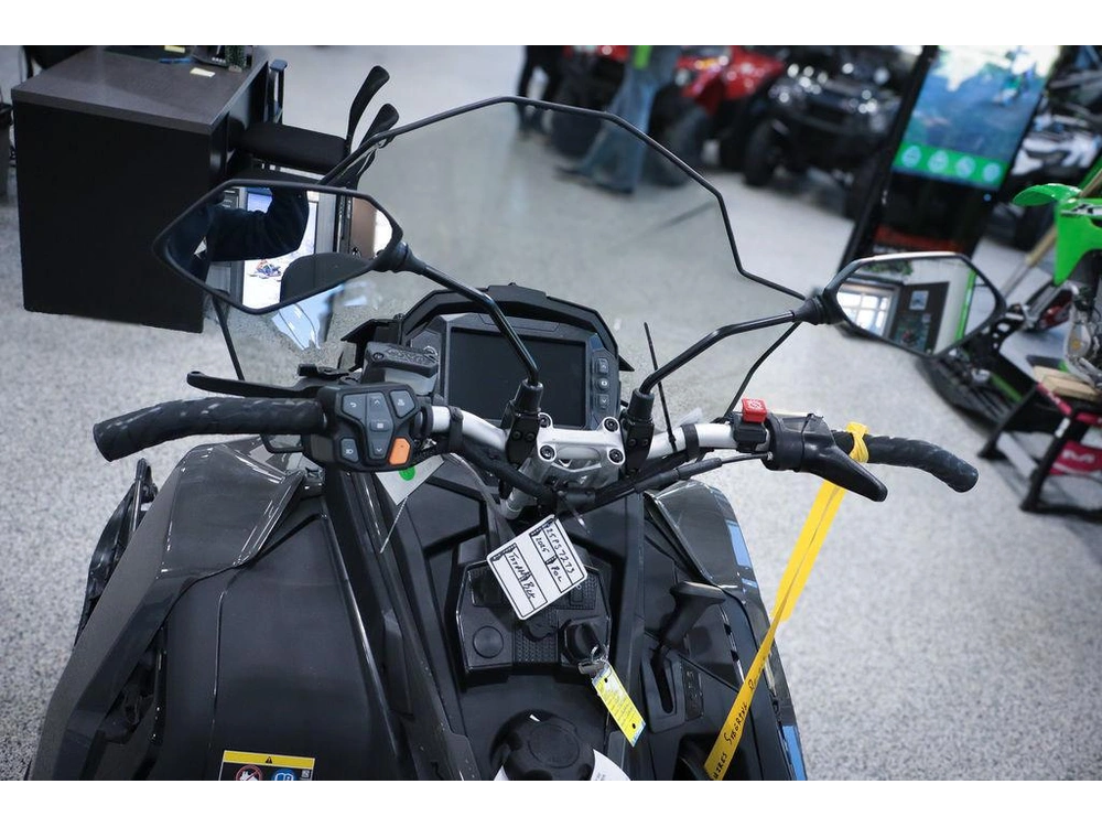 2025 Polaris 650 Titan Adventure 1.8 alt