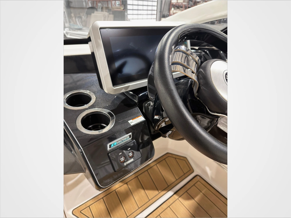 2021 Yamaha 275sd No Luxury Tax* alt