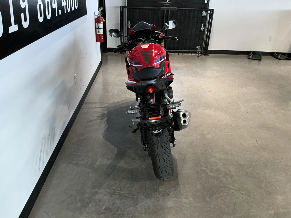 2025 Honda Cbr 500r alt