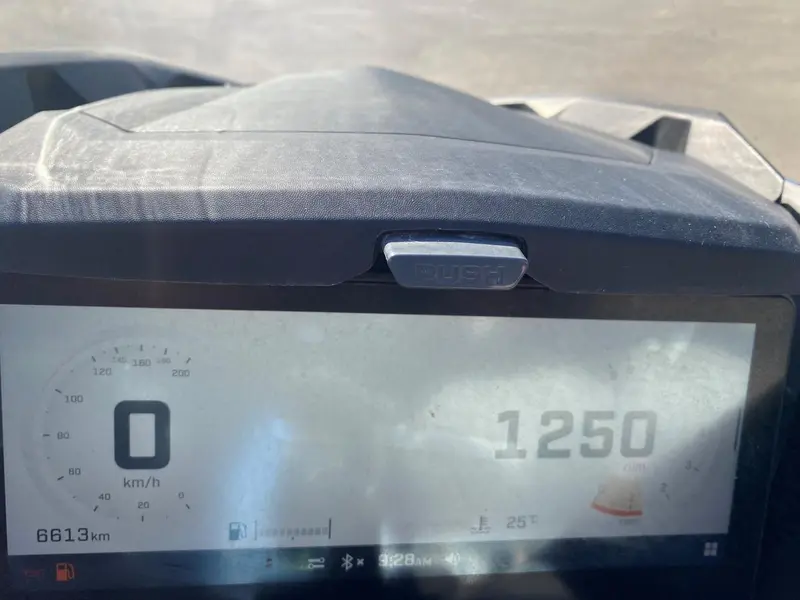2024 Ski-Doo MXZ X 850 thumbnail 11
