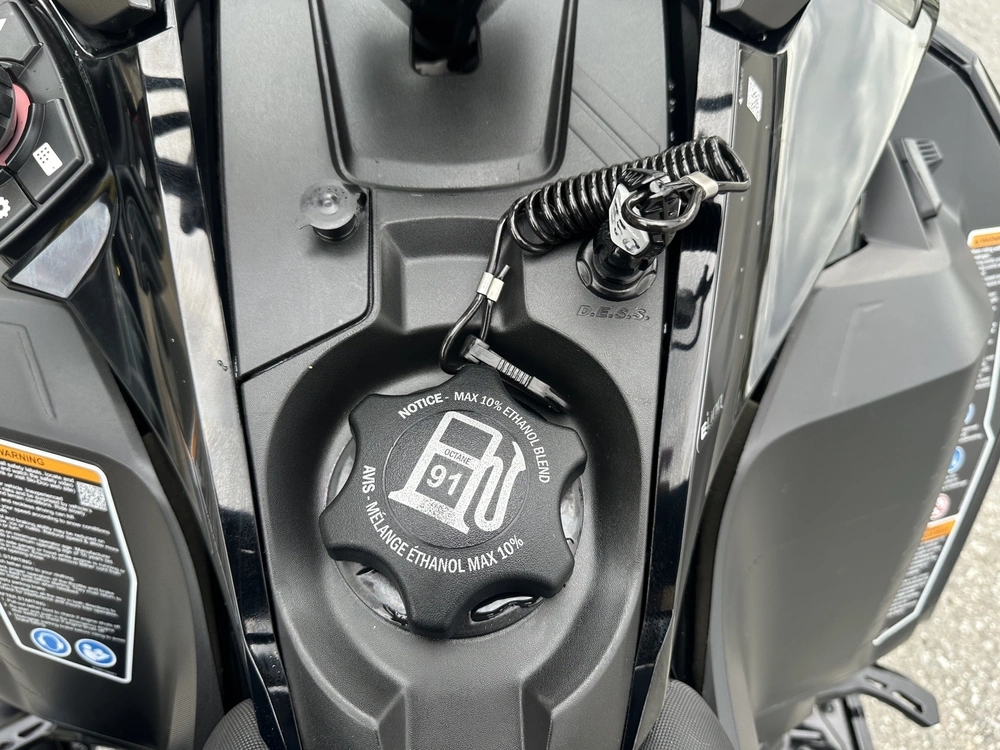 2022 Ski-doo Renegade Xrs 850 E-tec Ice Ri alt